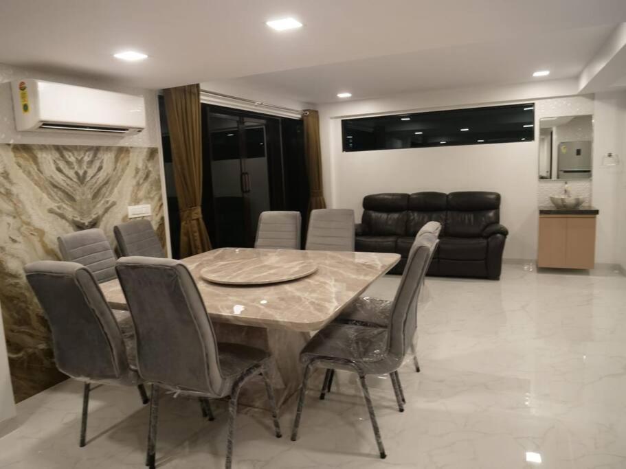 Stayhaven Starmount 4Bhk & Pool Мумбаи Экстерьер фото
