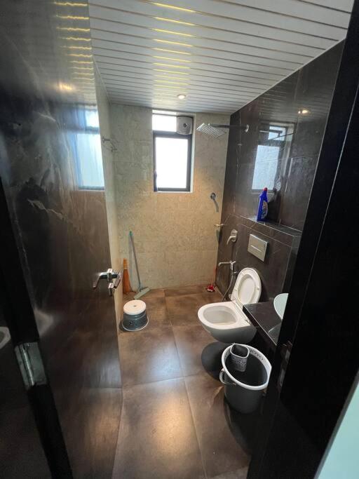 Stayhaven Starmount 4Bhk & Pool Мумбаи Экстерьер фото